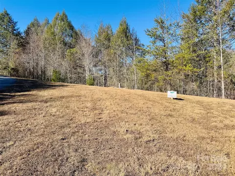Round Mountain 2a Parkway #2A, Lenoir, NC 28645
