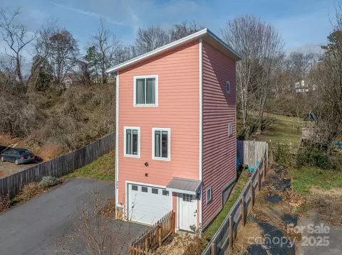 366 State St, Asheville, NC 28806