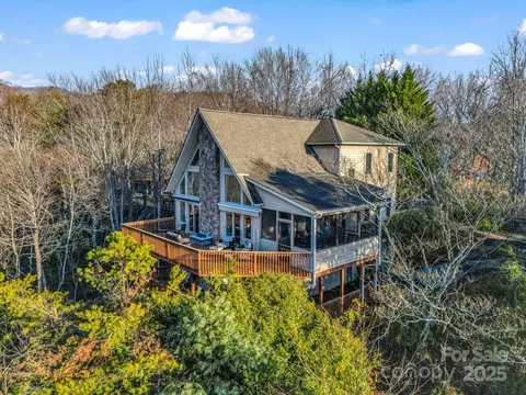 294 Ridgeway Rd, Lake Lure, NC 28746