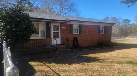 1724 Gilroy Rd, Iron Station, NC 28080