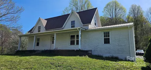 11068 N 226 Hwy, Bakersville, NC 28705