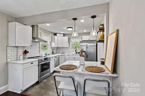 1236 Mitchell Ave, Statesville, NC 28677