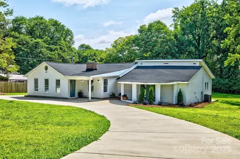 2039 California Rd, York, SC 29745