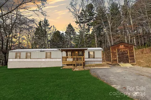 25 Red Cagle Hl, Pisgah Forest, NC 28768