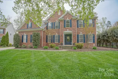 15816 Heckscher Dr, Huntersville, NC 28078