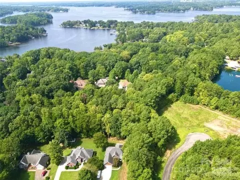 111 Cypress Ridge Ln, Mooresville, NC 28117