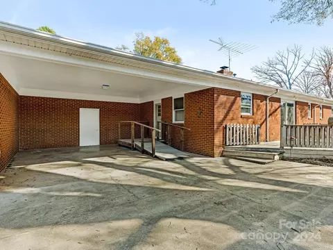Exterior - 4141 David Dr, Matthews, NC 28105 photo 7 of 7