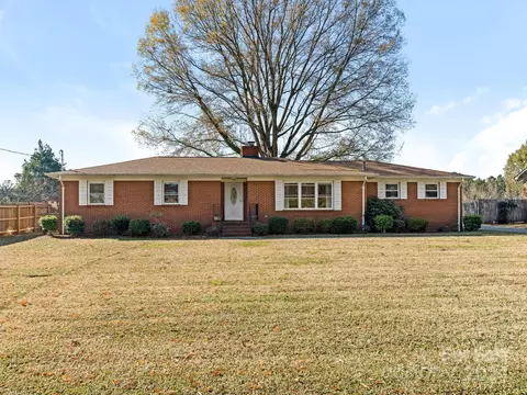 4141 David Dr, Matthews, NC 28105
