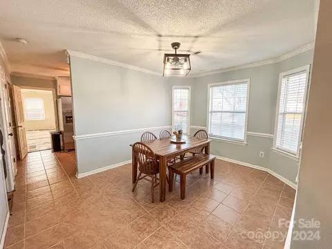 907 Edgehill Dr, Monroe, NC 28110 photo 5