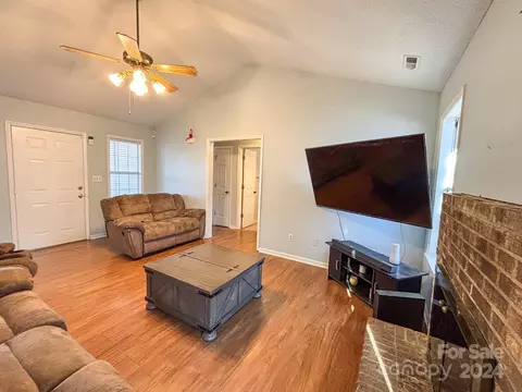 907 Edgehill Dr, Monroe, NC 28110 photo 8