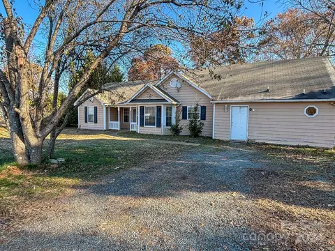 907 Edgehill Dr, Monroe, NC 28110 photo 3