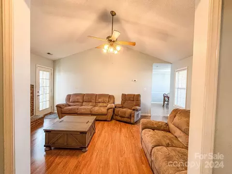 907 Edgehill Dr, Monroe, NC 28110 photo 9