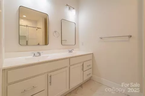 127 Cascade Ridge Rd, Fairview, NC 28730 photo 17