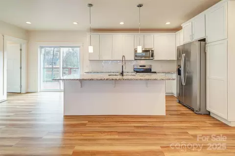 127 Cascade Ridge Rd, Fairview, NC 28730 photo 7