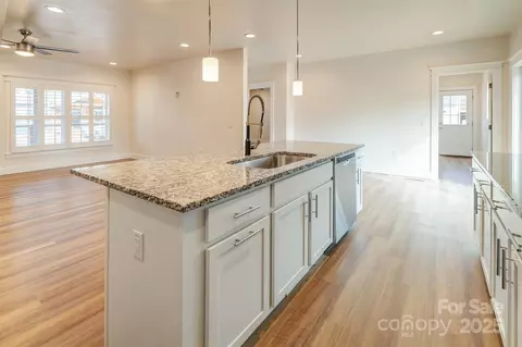 127 Cascade Ridge Rd, Fairview, NC 28730 photo 11