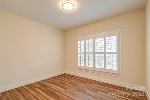127 Cascade Ridge Rd, Fairview, NC 28730 photo 19