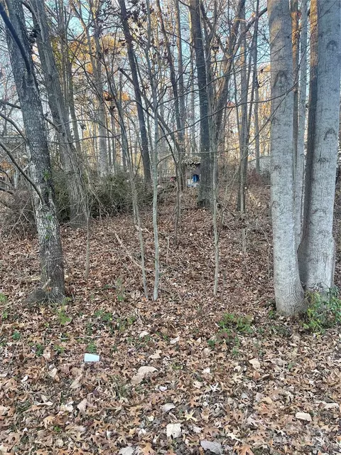 000 Walker Dr, Lincolnton, NC 28092