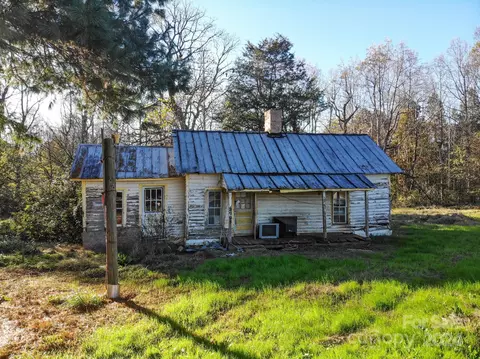 3908 Baxter Implement Rd, Cherryville, NC 28021 photo 8