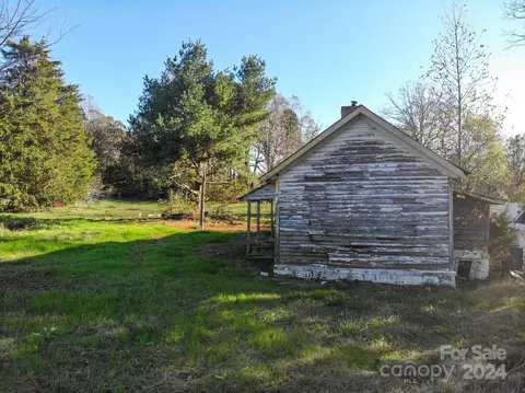 3908 Baxter Implement Rd, Cherryville, NC 28021 photo 9