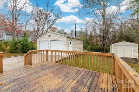 Exterior - 2429 Prince Dr, Lancaster, SC 29720 photo 2 of 3