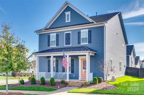 9528 Gladden Hill Ln, Pineville, NC 28134