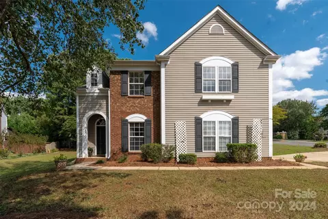 14813 Latour Ct, Pineville, NC 28134