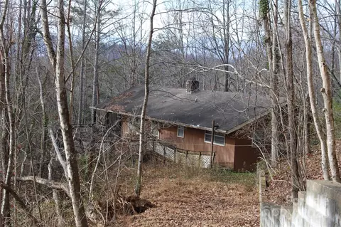 509 Wildwood Acres Rd, Franklin, NC 28734