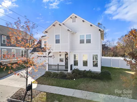 12502 Stonebriar Ridge Dr, Davidson, NC 28036