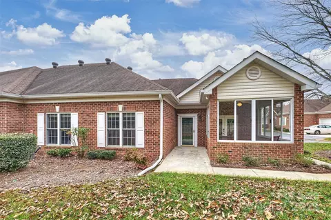 8556 Windsor Ridge Dr, Charlotte, NC 28277