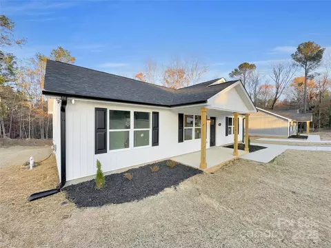 1316 Carmel Rd, Lancaster, SC 29720 photo 3