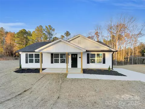 1316 Carmel Rd, Lancaster, SC 29720 photo 2