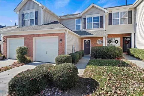 3507 Summerfield Ridge Ln, Matthews, NC 28105