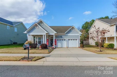 685 Goldflower Dr, Rock Hill, SC 29732