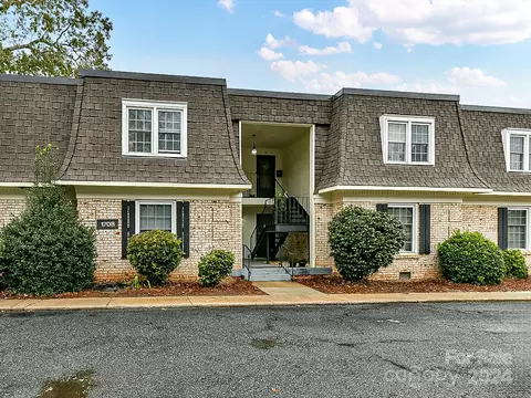 1708 Roxborough E Rd #E, Charlotte, NC 28211