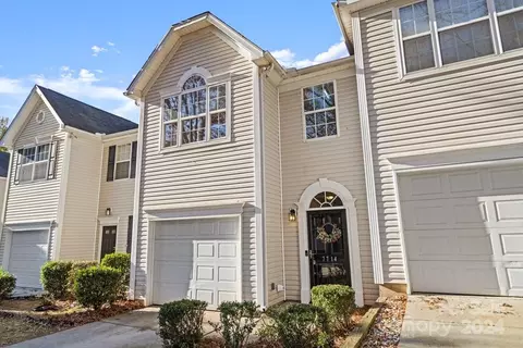 7714 Abigail Glen Dr, Charlotte, NC 28212