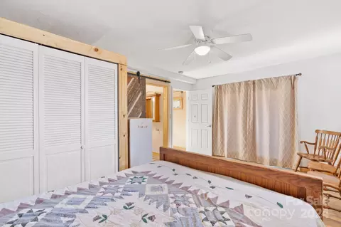 Bedroom - 1497 Secluded Valley Rd, Marshall, NC 28753 photo 4 of 4
