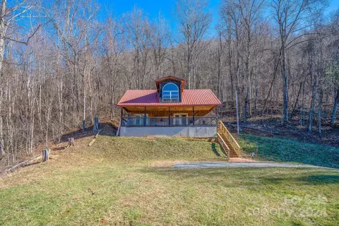 1497 Secluded Valley Rd, Marshall, NC 28753
