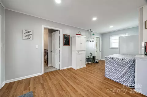 Entry Way - 708 N Main St, Lowell, NC 28098 photo 2 of 2