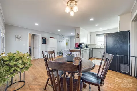 Dining - 708 N Main St, Lowell, NC 28098 photo 1 of 1