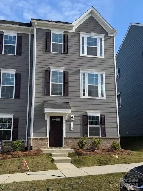 1302 May Apple Dr, Stallings, NC 28104
