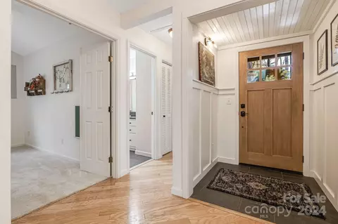 681 Dotsi Dr, Brevard, NC 28712 photo 6