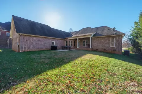 Exterior - 209 9th Ne St NE, Conover, NC 28613 photo 5 of 5