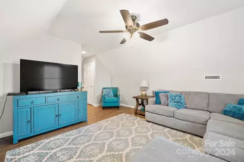 Other - 209 9th Ne St NE, Conover, NC 28613 photo 9 of 12