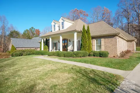 Exterior - 209 9th Ne St NE, Conover, NC 28613 photo 2 of 5