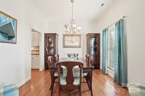 Dining - 209 9th Ne St NE, Conover, NC 28613 photo 1 of 3