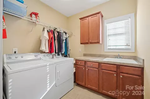 Other - 209 9th Ne St NE, Conover, NC 28613 photo 6 of 12