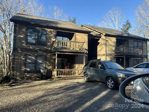 655 Overlook Dr # A, Spruce Pine, NC 28777 photo 3