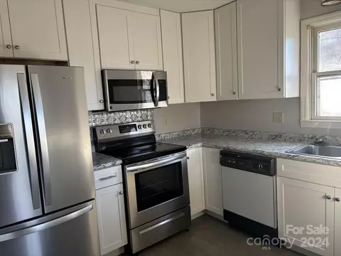 655 Overlook Dr # A, Spruce Pine, NC 28777 photo 7
