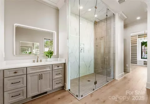 Bath - 20400 Rainbow Cir, Cornelius, NC 28031 photo 2 of 4