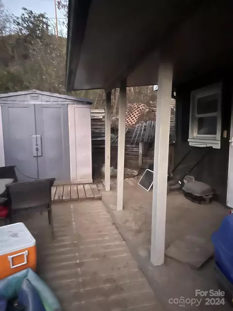 600 Hyder Mountain Rd, Clyde, NC 28721 photo 7